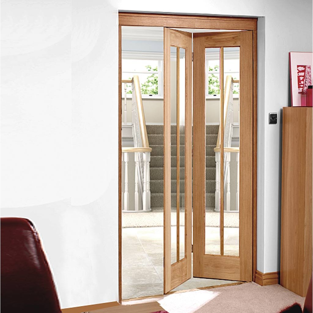 Worcester Oak Bifold Door - Clear Glass